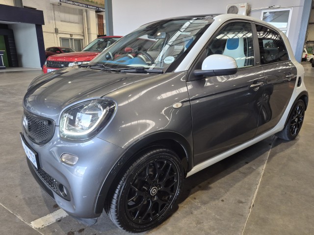 BUY SMART FORFOUR PASSION A/T 2017, Burchmore Auction